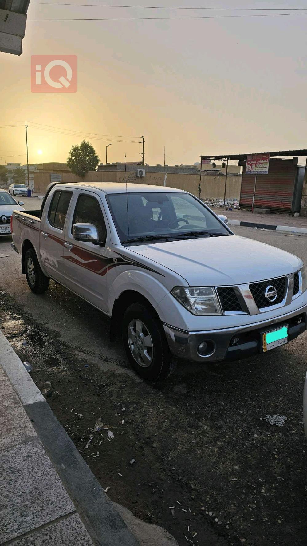 نيسان نافارا